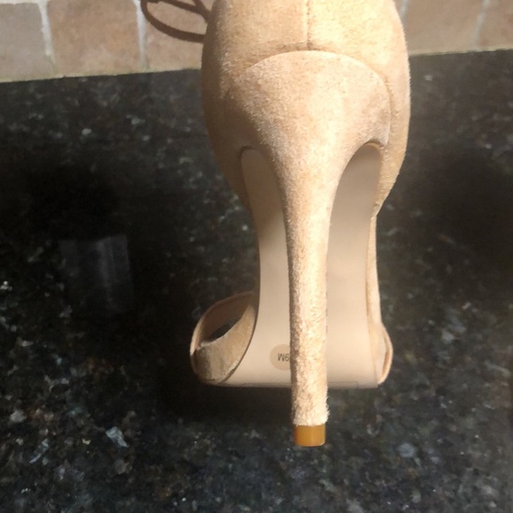 Beige suede heels - Picture 4 of 4